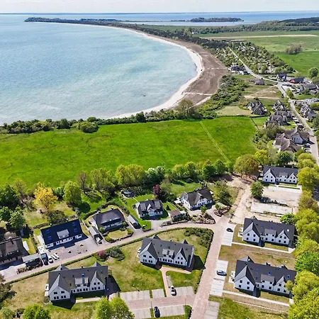 Strandresort Rex Rugia Ferienwohnung 28-7 mit Sauna- und Schwimmbadnutzung im AHOI Sellin Apartment *