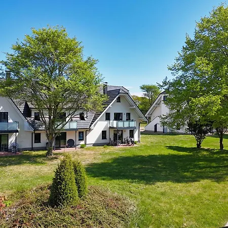 Strandnahe Mit Balkon, Gratis Nutzung Vom Ahoi Erlebnisbad Und Sauna In Sellin - Rex Rugia 28-7 *